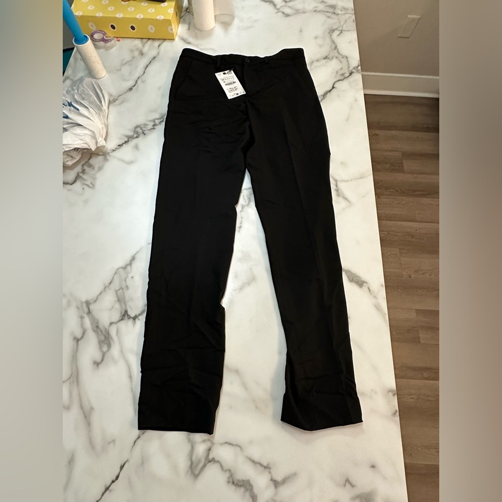 ZARA MEN TROUSER BRAND NEW WITH TAG!
size usa 29